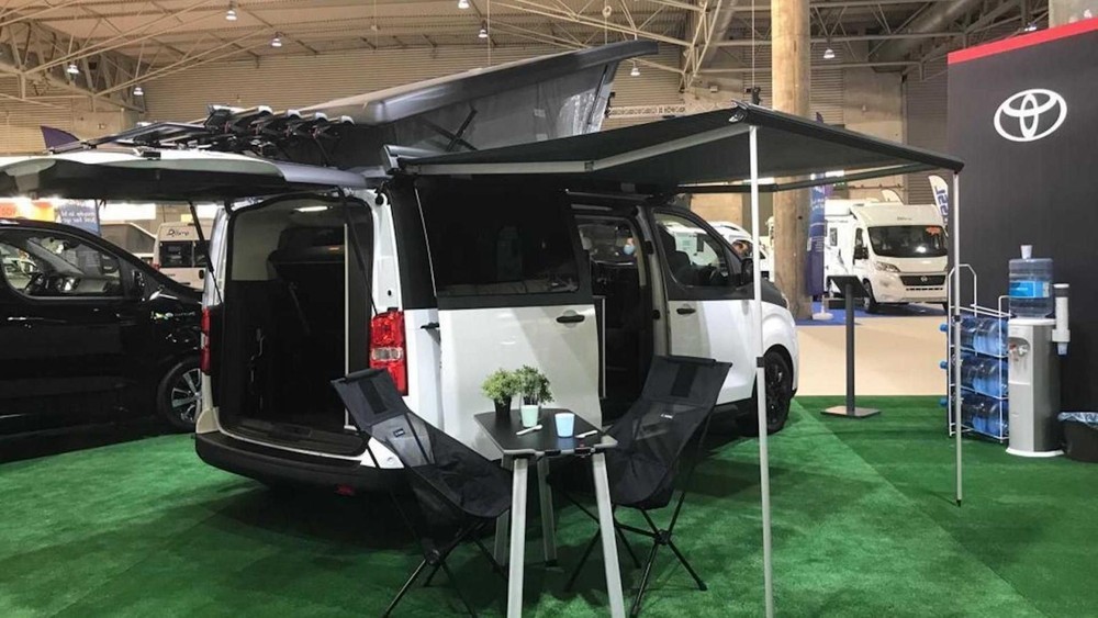 Proace Camper - xe cắm trại Toyota thực dụng, giá hợp lý Proace Camper - xe cắm trại Toyota thực dụng, giá hợp lý