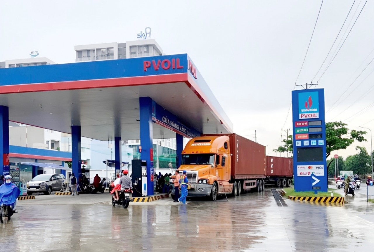 PVOIL nỗ lực đảm bảo nguồn cung xăng dầu PVOIL nỗ lực đảm bảo nguồn cung xăng dầu