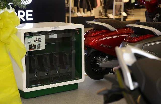 VinFast đồng loạt khai trương 21 showroom ô tô và xe máy điện VinFast đồng loạt khai trương 21 showroom ô tô và xe máy điện