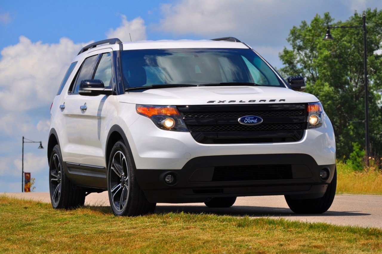 Mỹ triệu hồi gần 400.000 xe Ford Explorer bị lỗi hệ thống treo sau