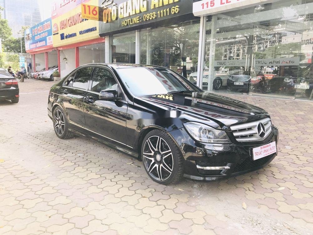 Mercedes-Benz triệu hồi 3.200 xe C-Class và GLK tại Việt Nam Mercedes-Benz triệu hồi 3.200 xe C-Class và GLK tại Việt Nam
