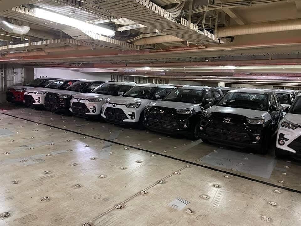 Lô hàng Toyota Raize đầu tiên về Việt Nam, nhân viên đại lý báo khan hàng Lô hàng Toyota Raize đầu tiên về Việt Nam, nhân viên đại lý báo khan hàng
