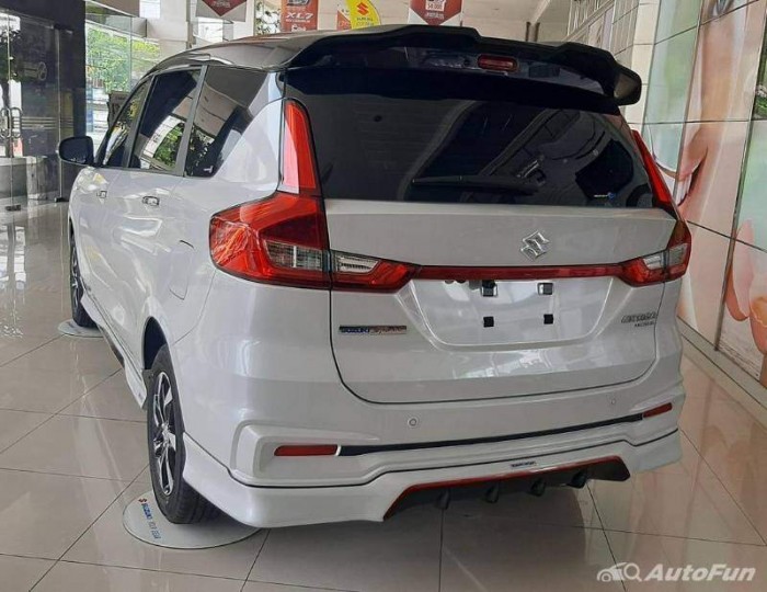 Suzuki Ertiga Limited Edition 2021 sắp ra mắt có nóc xe màu đen