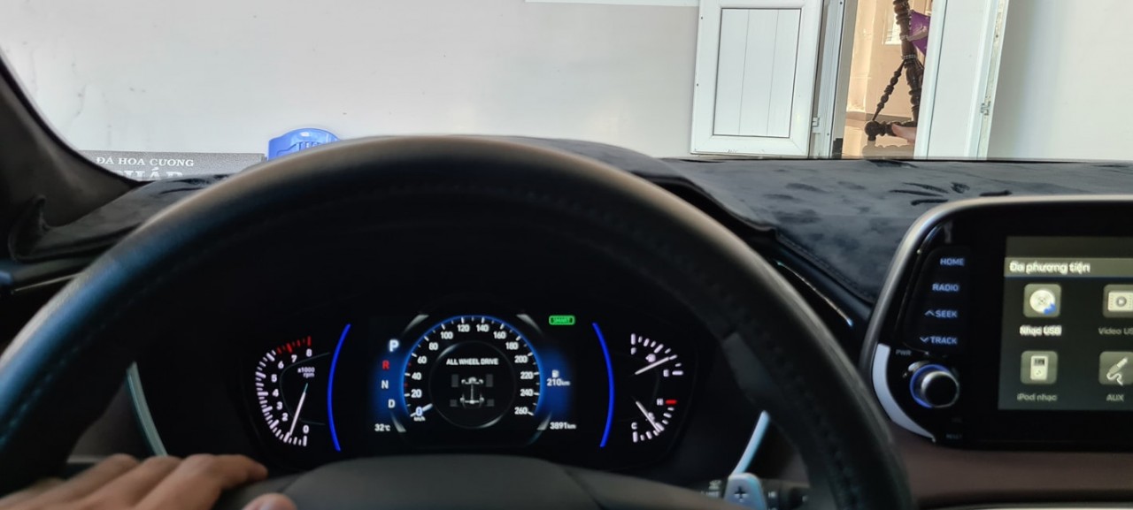 So sánh Hyundai Santa Fe và Ford Everest So sánh Hyundai Santa Fe và Ford Everest