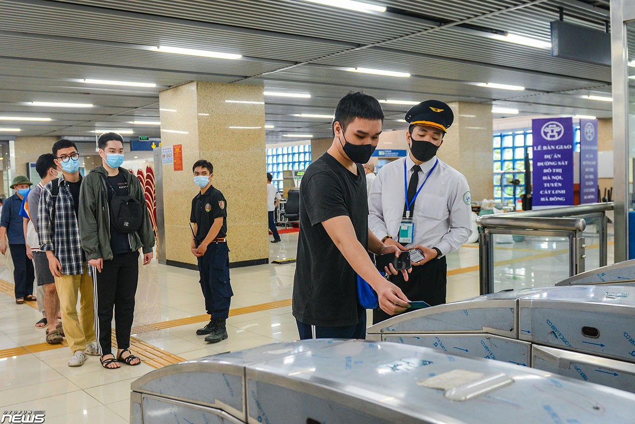 Trải nghiệm thực tế đường sắt đô thị Cát Linh   Hà Đông