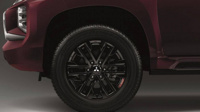 Mitsubishi Pajero Sport phiên bản đặc biệt kỷ niệm 60 năm ra mắt, giá từ 1 tỷ đồng Mitsubishi Pajero Sport phiên bản đặc biệt kỷ niệm 60 năm ra mắt, giá từ 1 tỷ đồng