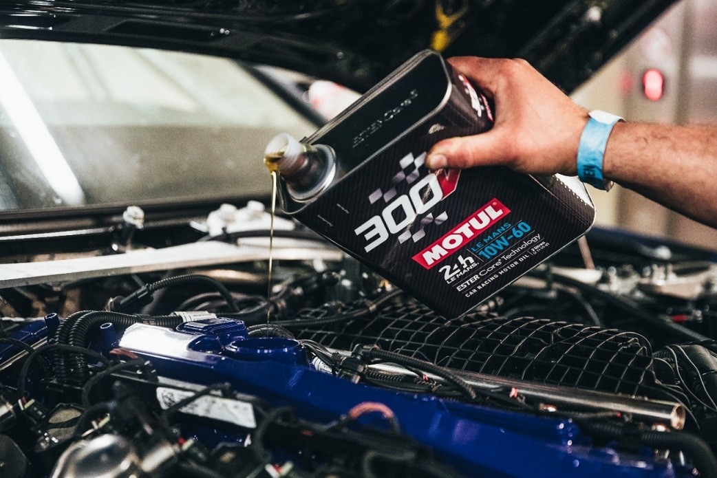 Motul sắp phân phối dầu nhớt 300V cao cấp dành cho ô tô tại Việt Nam Motul sắp phân phối dầu nhớt 300V cao cấp dành cho ô tô tại Việt Nam