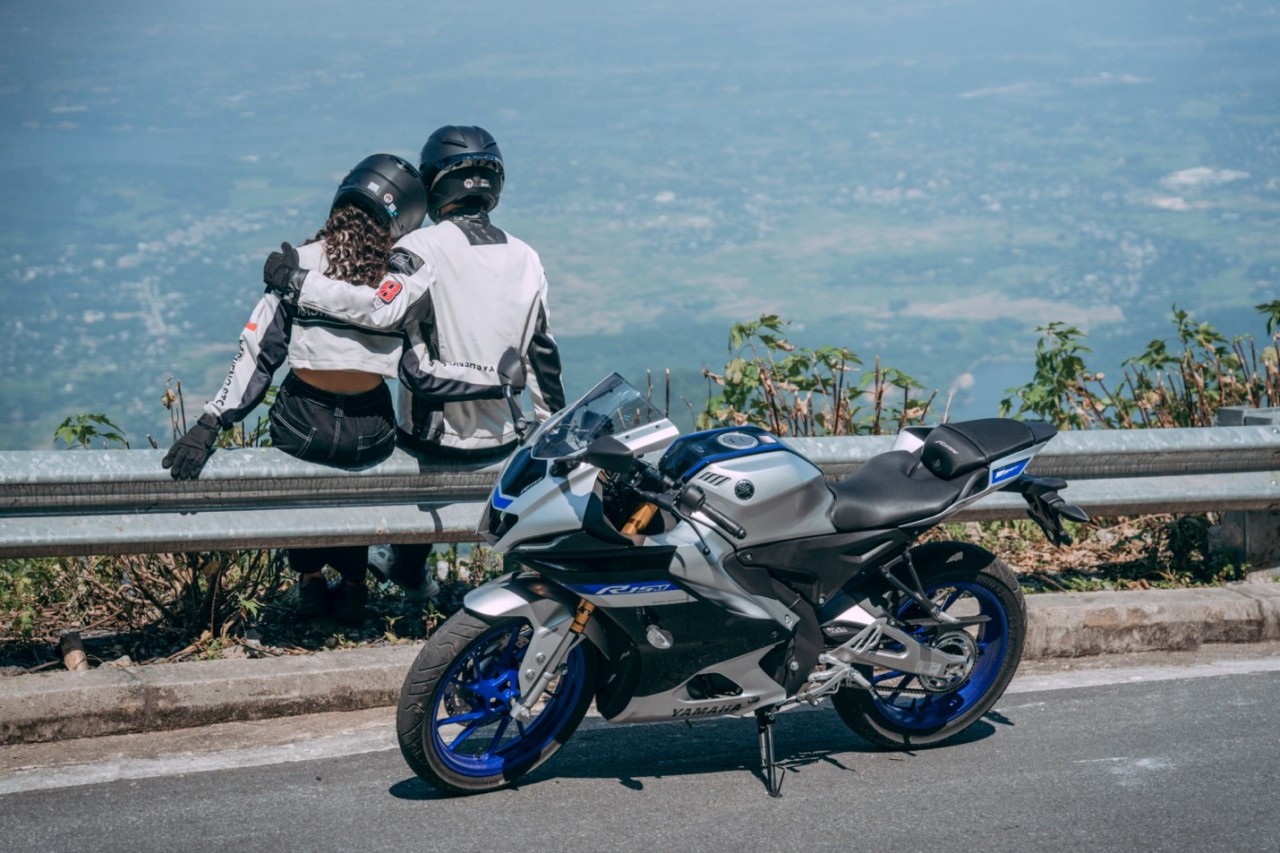 Yamaha R15 2022 thỏa mãn niềm đam mê sportbike của giới trẻ Việt Yamaha R15 2022 thỏa mãn niềm đam mê sportbike của giới trẻ Việt