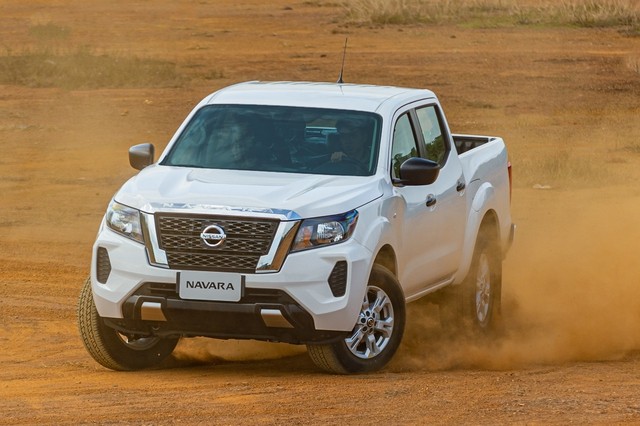 Ra mắt Nissan Navara bản 'giá rẻ' tại Việt Nam, giá 699 triệu đồng Ra mắt Nissan Navara bản 'giá rẻ' tại Việt Nam, giá 699 triệu đồng