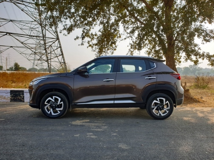 SUV cỡ nhỏ Nissan Magnite giá chỉ 155 triệu tại Ấn Độ