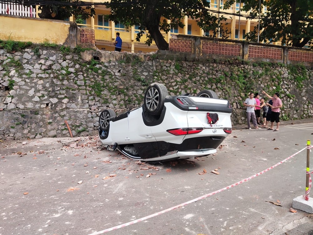 Tại sao có Hệ thống cảnh báo tiền va chạm PCS, Toyota Corolla Cross vẫn tông xuyên tường? Tại sao có Hệ thống cảnh báo tiền va chạm PCS, Toyota Corolla Cross vẫn tông xuyên tường?