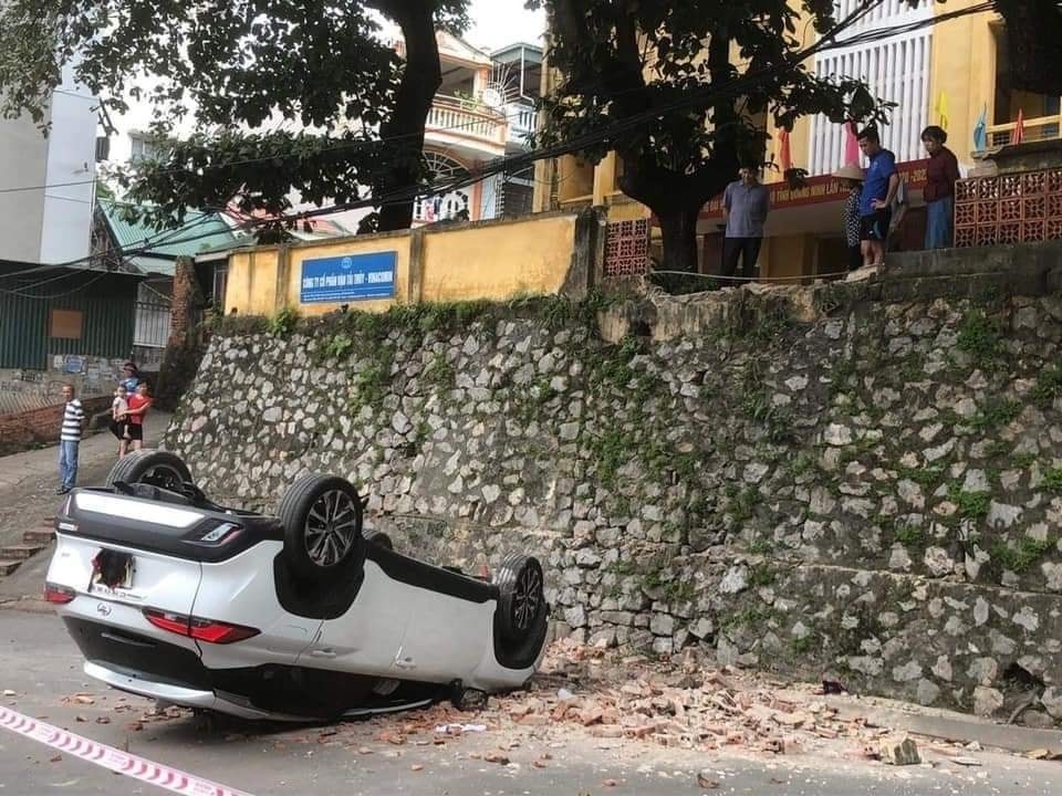 Tại sao có Hệ thống cảnh báo tiền va chạm PCS, Toyota Corolla Cross vẫn tông xuyên tường? Tại sao có Hệ thống cảnh báo tiền va chạm PCS, Toyota Corolla Cross vẫn tông xuyên tường?