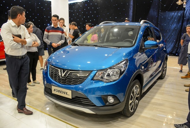 Tranh nhau mua xe Tranh nhau mua xe