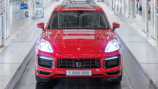 Porsche Cayenne cán mốc 1 triệu chiếc xuất xưởng Porsche Cayenne cán mốc 1 triệu chiếc xuất xưởng