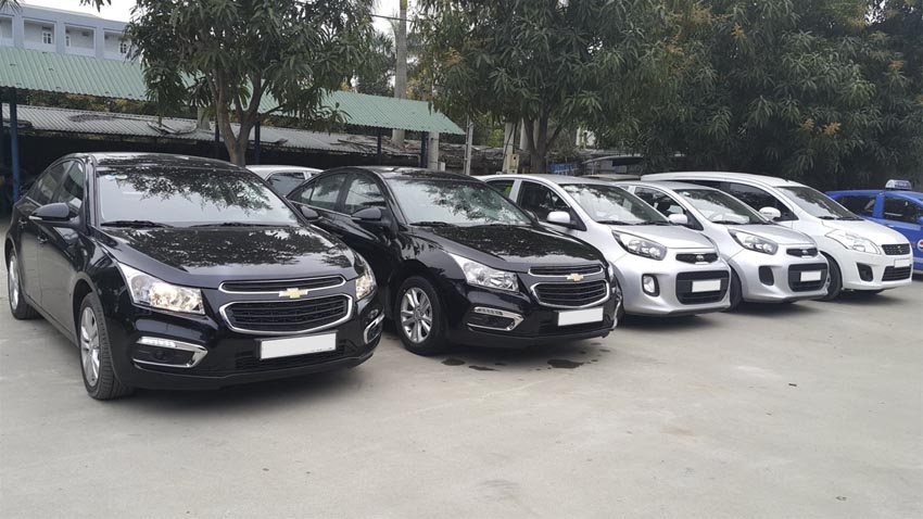 Cận kề Tết dương lịch, giá cho thuê xe ô tô tăng gấp 1,5 lần Cận kề Tết dương lịch, giá cho thuê xe ô tô tăng gấp 1,5 lần