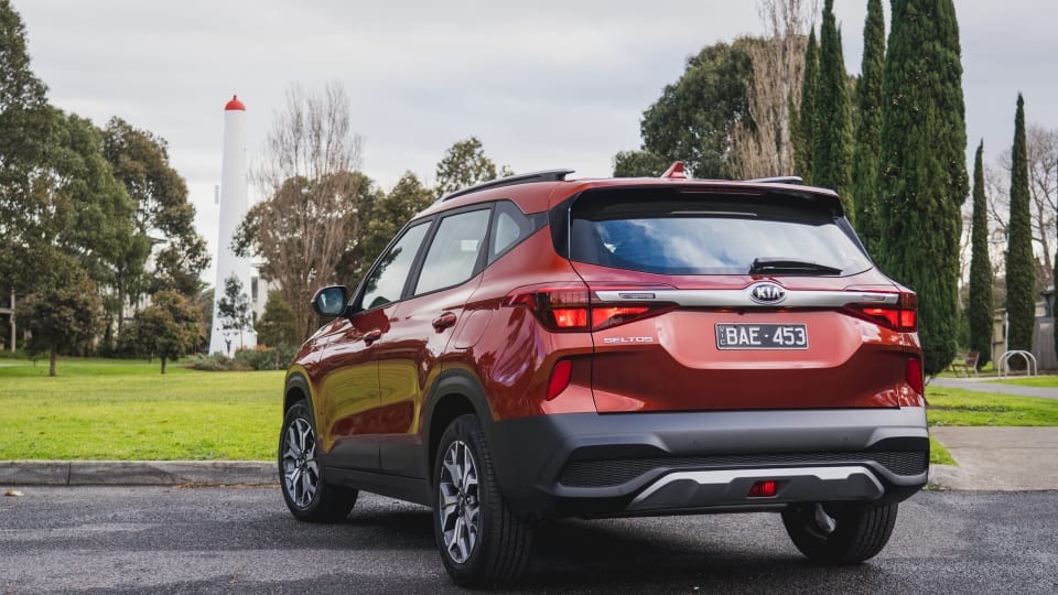 Kia Seltos 2023 lộ ảnh chạy thử