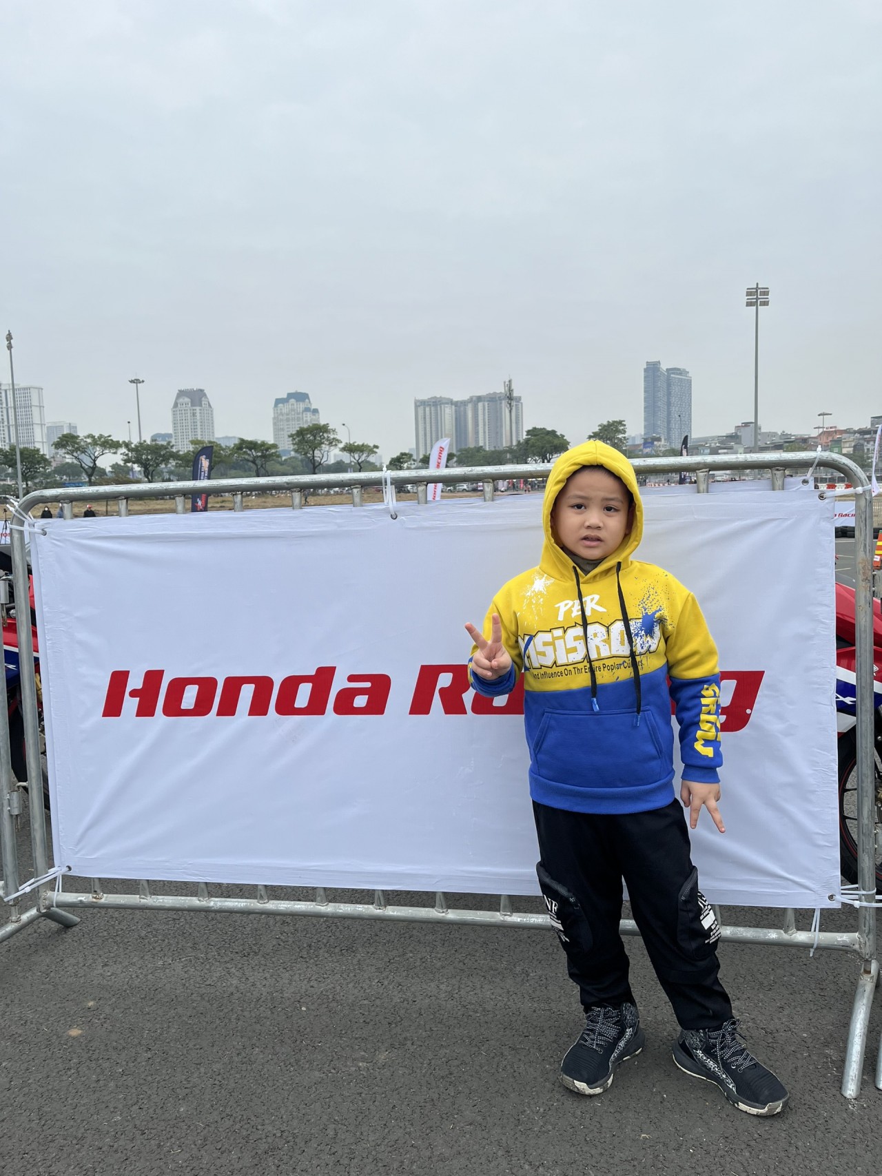 Hàng trăm tay đua nhí góp mặt tại đường đua Kid Racing Training (Honda Thanks Day) Hàng trăm tay đua nhí góp mặt tại đường đua Kid Racing Training (Honda Thanks Day)