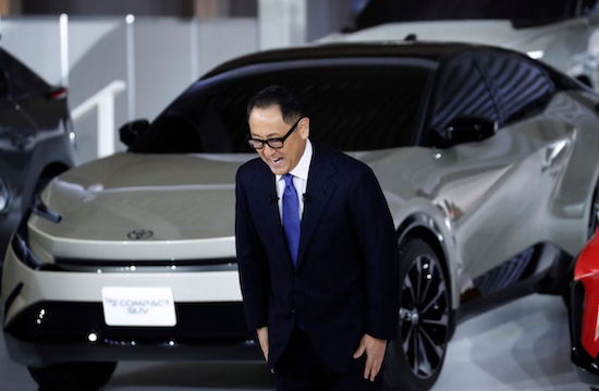 CEO Toyota từ chức vì ô tô điện. CEO Toyota từ chức vì ô tô điện.
