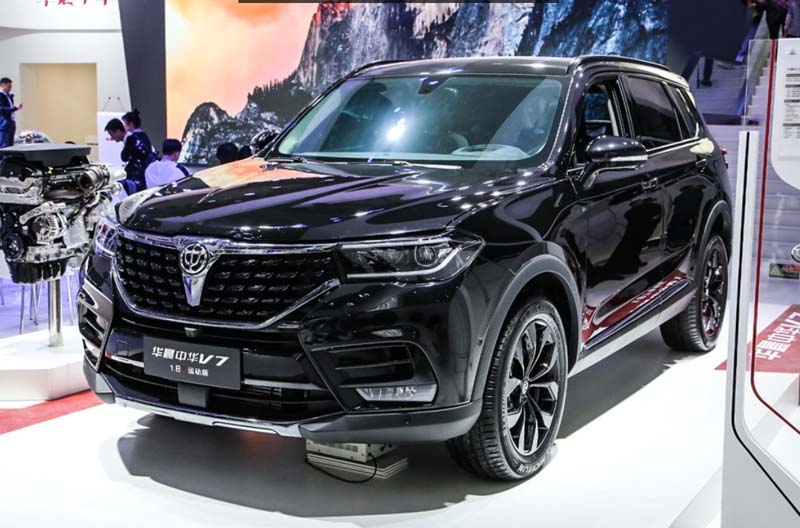xe trung quoc brilliance v7 co phai duoc trang bi dong co bmw