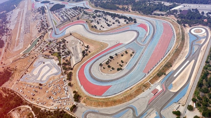 Đường đua Công thức 1 Paul Ricard ở miền nam nước Pháp. Đường đua Công thức 1 Paul Ricard ở miền nam nước Pháp.