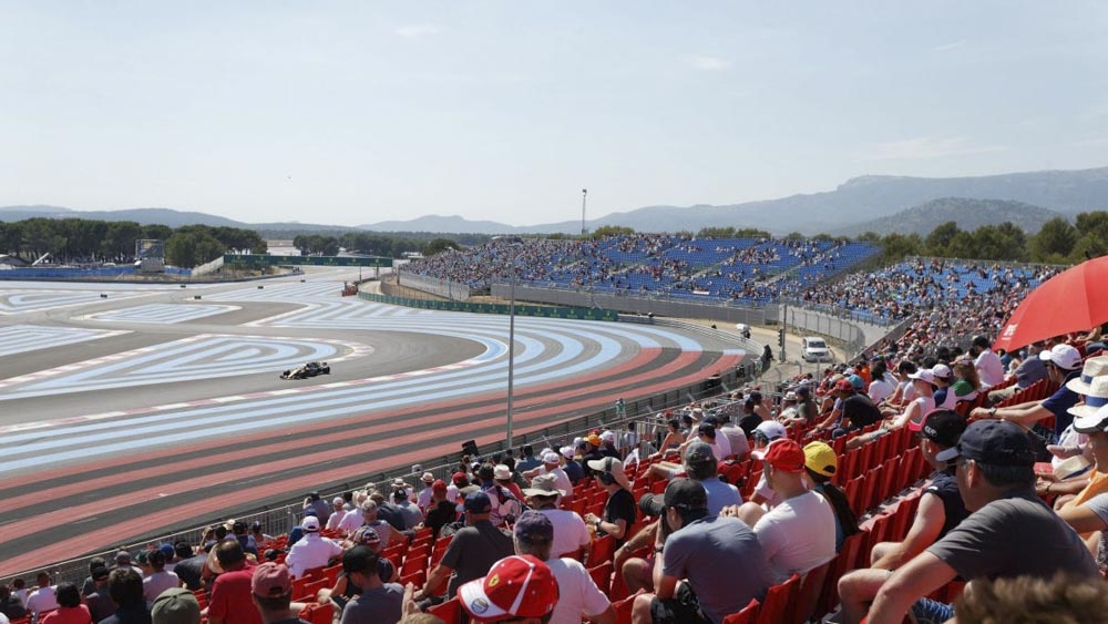 Đường đua Công thức 1 Paul Ricard ở miền nam nước Pháp. Đường đua Công thức 1 Paul Ricard ở miền nam nước Pháp.