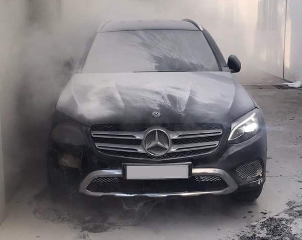 Vụ cháy xe Mercedes-Benz GLC từ góc độ luật Vụ cháy xe Mercedes-Benz GLC từ góc độ luật