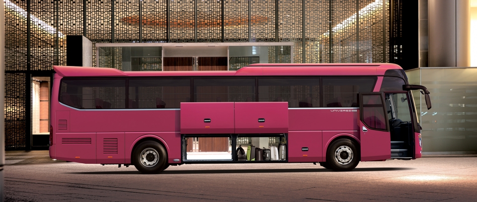 Hyundai Universe 47 chỗ thế hệ mới ra mắt giá từ 3,5 tỷ đồng hyundai universe 47 cho the he moi ra mat gia tu 35 ty dong