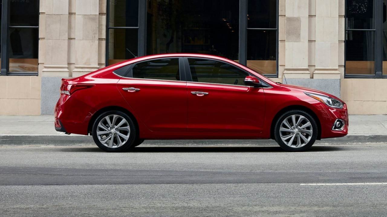 “bia kèm lạc” Hyundai Accent 2021 vẫn bán được hơn 3.200 xe trong tháng 12