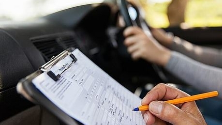 Người đàn ông lấy bằng lái xe sau 157 lần thi trượt lý thuyết