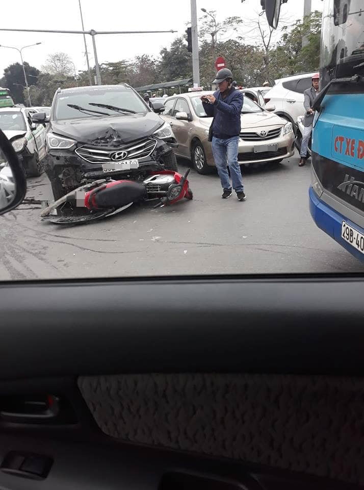 hyundai santa fe dam nat 2 o to 1 xe may tai nga tu dai co viet