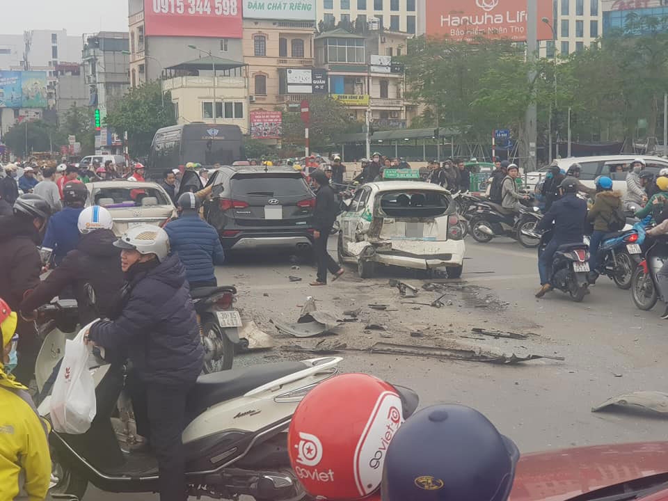 hyundai santa fe dam nat 2 o to 1 xe may tai nga tu dai co viet