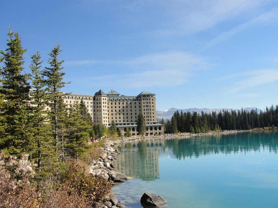 Câu chuyện Canada: Hồi ức và kỉ niệm Câu chuyện Canada: Hồi ức và kỉ niệm