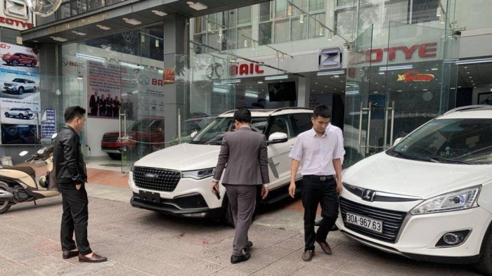 Ô tô Trung Quốc ồ ạt đổ bộ vào Việt Nam trong tháng đầu năm Ô tô Trung Quốc ồ ạt đổ bộ vào Việt Nam trong tháng đầu năm