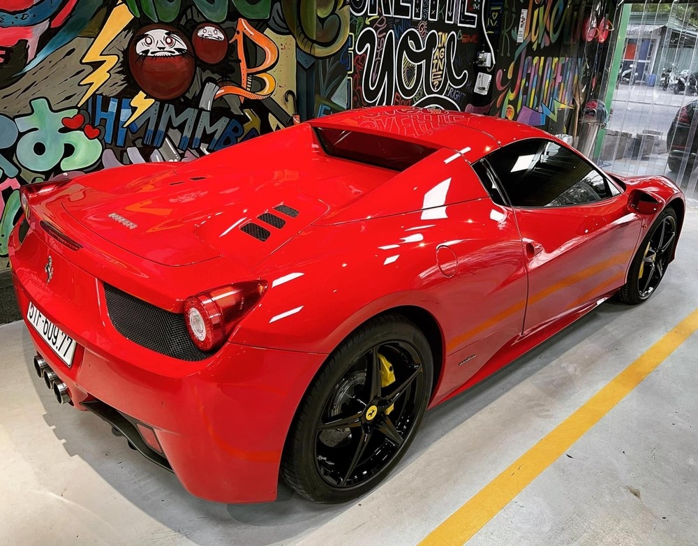 Chủ tịch cà phê Trung Nguyên bán nốt siêu xe mui trần Ferrari 458 Spider Chủ tịch cà phê Trung Nguyên bán nốt siêu xe mui trần Ferrari 458 Spider