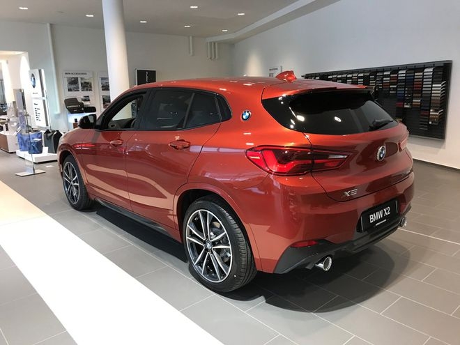 BMW X2 giảm giá "sập đáy" đẩy hàng tồn