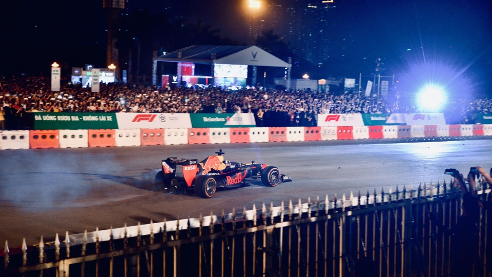 Công bố giá vé F1 tại Việt Nam, rẻ nhất từ 1,75 triệu đồng cong bo gia ve f1 tai viet nam re nhat tu 175 trieu dong