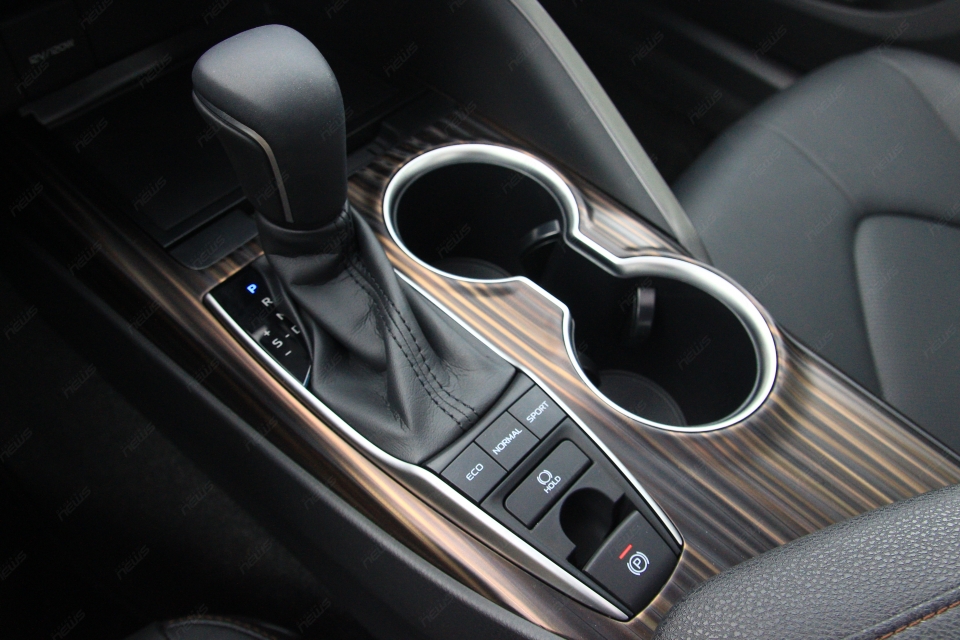 toyota camry 2019 ra mat