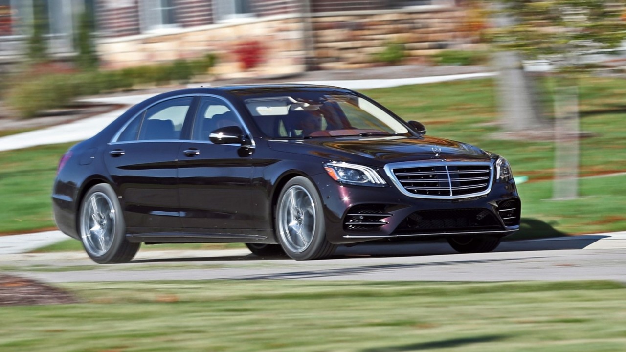 Triệu hồi hơn 10.000 xe siêu sang Mercedes-Maybach do lỏng ốc
