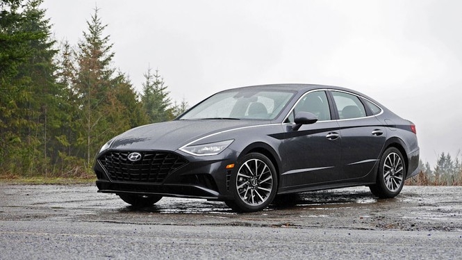 hyundai trieu hoi sonata the he moi do bi loi phan mem