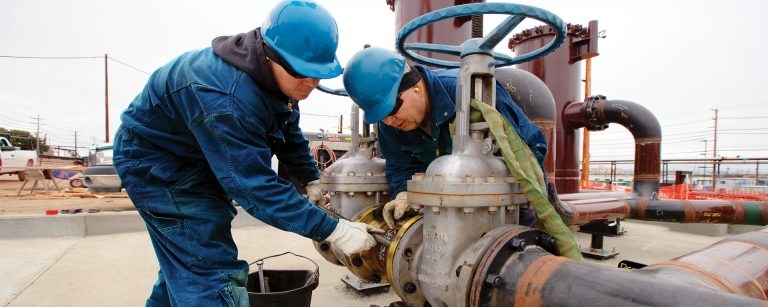 Dầu Mỹ xuống mức -37$/thùng, giá xăng dầu Việt Nam có giảm? dau my xuong muc 37 thung gia xang dau viet nam co giam