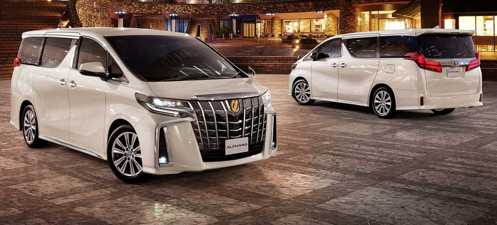 toyota alphard type gold 2020 gia nhap thi truong gia khoi diem 927 trieu