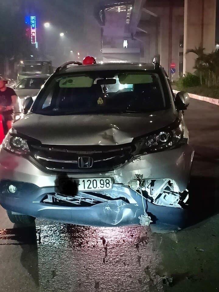 Honda Air Blade ngược chiều nát bét sau cú tông trực diện Honda CR-V honda air blade nguoc chieu nat bet sau cu tong truc dien honda crv