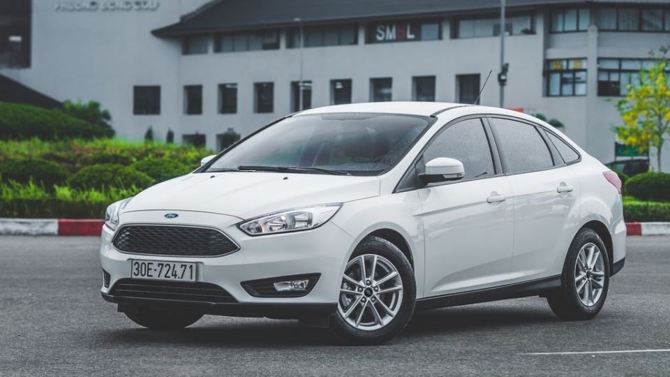 Ford Focus Trend 1.5L Ecoboost giá 560 triệu có phải món hời?