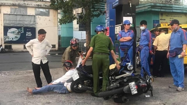 Đánh cắp Yamaha Exciter hết xăng, tên trộm bị tóm sống khi đem xe đi... tiếp nhiên liệu