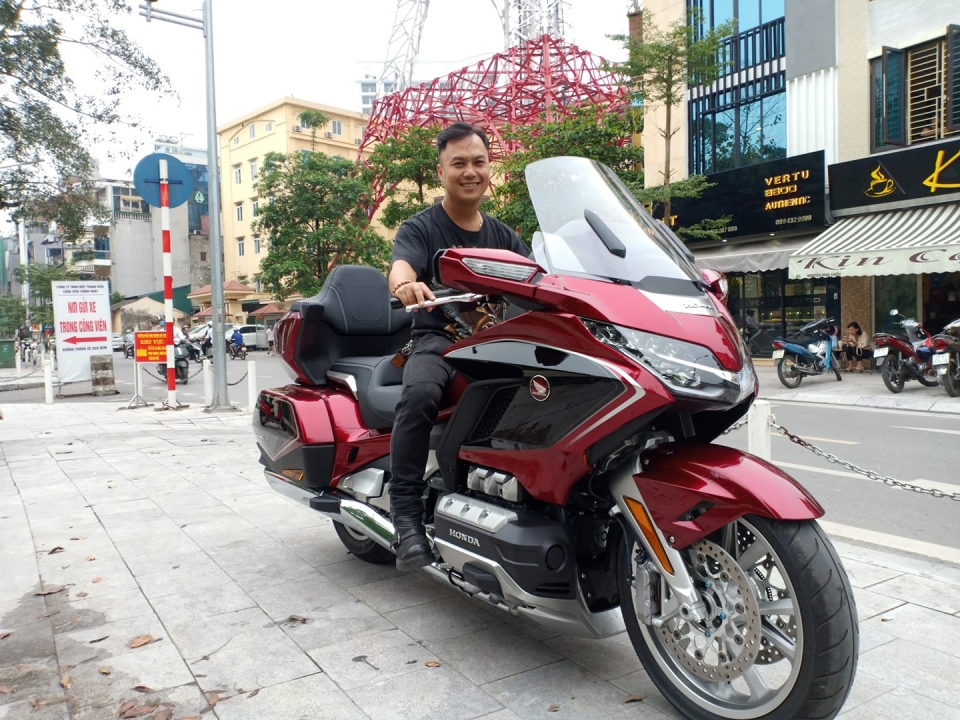 Trộm dắt Honda NC750S - 350 triệu đồng "chê" Honda Goldwing hơn 1 tỷ trom dat honda nc750s 350 trieu dong che honda goldwing hon 1 ty