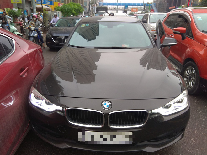 Lái xe, nhường đường hay không nhường? lai xe nhuong duong hay khong nhuong