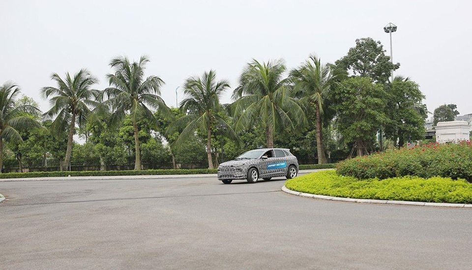 Crossover thuần Việt lộ diện 'VinFast sắp đem chuông đi đánh xứ người' crossover thuan viet lo dien vinfast sap dem chuong di danh xu nguoi