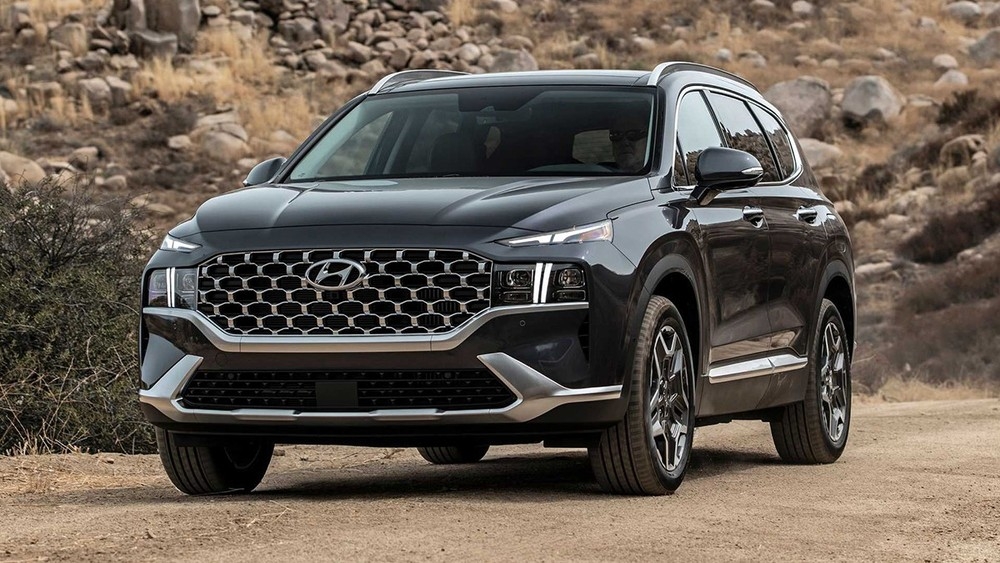 Hyundai Santa Fe 2021 là bản nâng cấp giữa vòng đời, dự kiến ra mắt Việt Nam ngay trong tháng 5 Hyundai Santa Fe 2021 là bản nâng cấp giữa vòng đời, dự kiến ra mắt Việt Nam ngay trong tháng 5