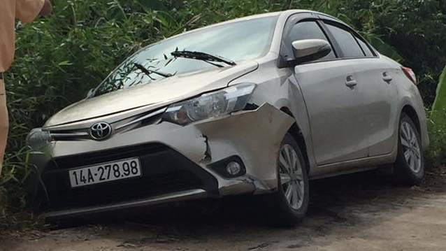 Phát hiện xác tài xế taxi cách chiếc xe bị nạn 20 km