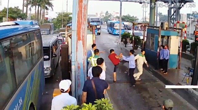 Bộ GTVT bác thông tin BOT Tân Đệ hết hạn thu phí bo gtvt bac thong tin bot tan de het han thu phi